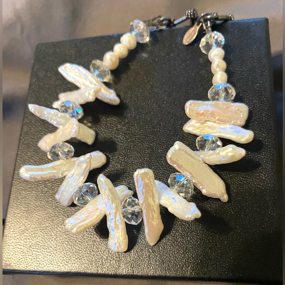 Golden Sun Designs Biwa pearl with crystals bracelet